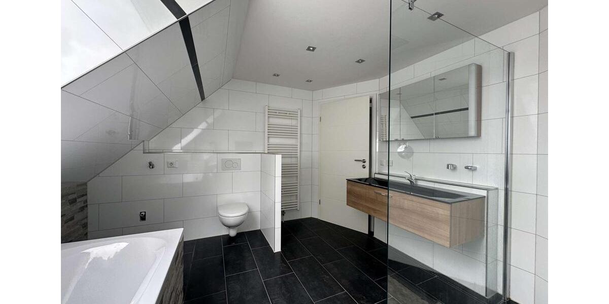 Maisonettenwohnung Friedberg - 4 Zimmer, 115 m&sup2;, 1.650&euro; | Angebot:26634327