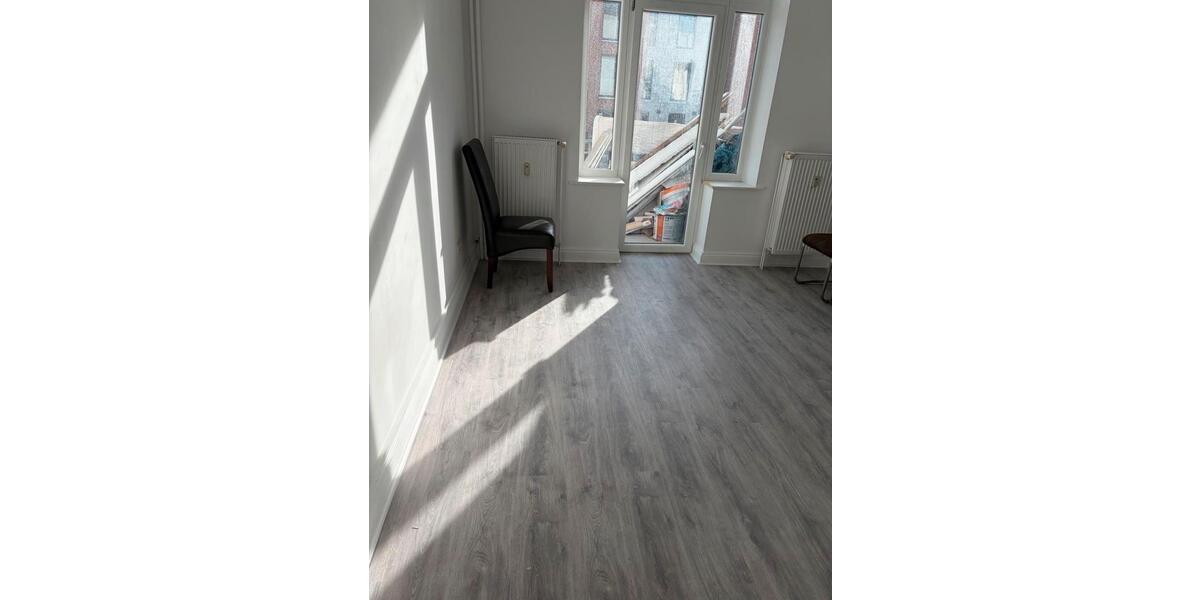 Wohnen auf Zeit Lübeck Sankt Jürgen - 4 Zimmer, 108 m&sup2;, 400&euro; | Angebot:26637203