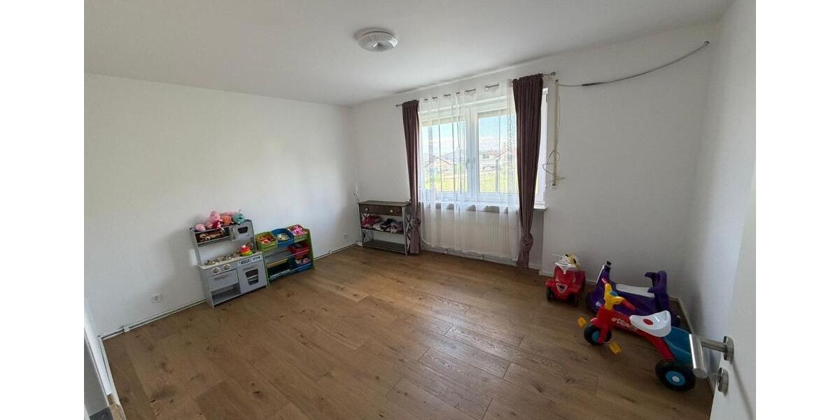 Erdgeschoßwohnung Roßbach - 3 Zimmer, 81 m&sup2;, 620&euro; | Angebot:26585557