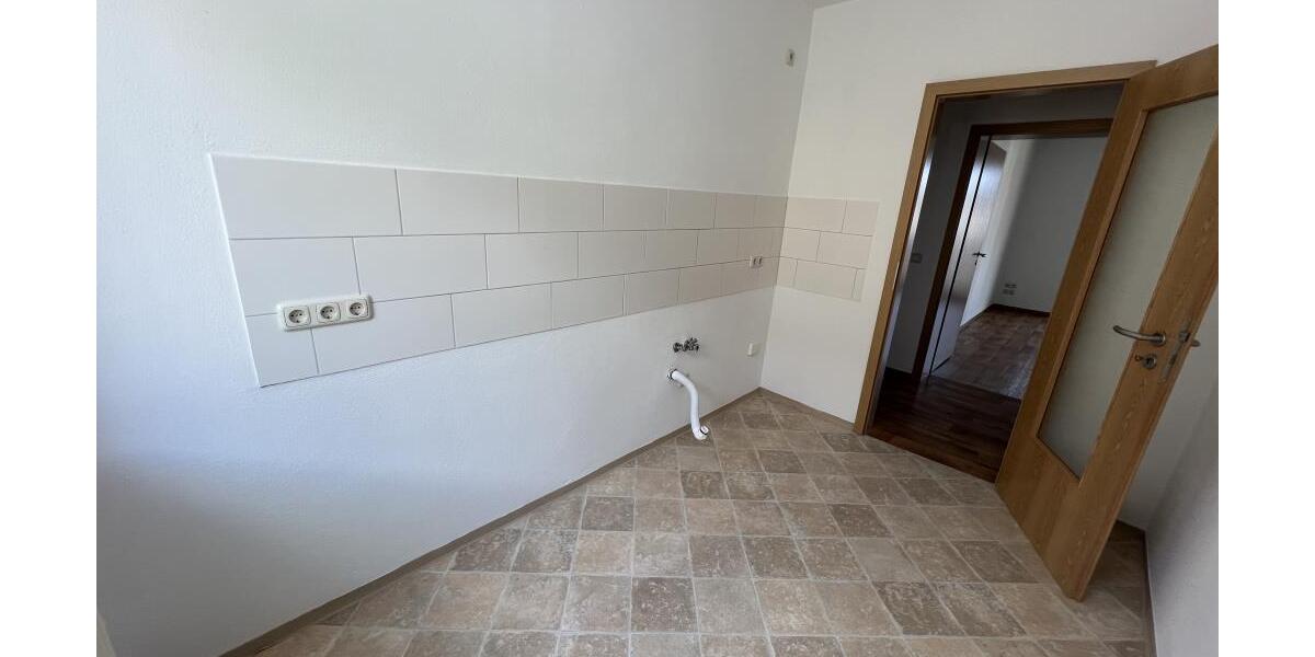 Schicke 3-Raum Wohnung mit modernem Bad, Balkon und Gartennutzung in ruhiger Anliegerstraße! - Etagenwohnung Gera Ostviertel | Angebot:26145251