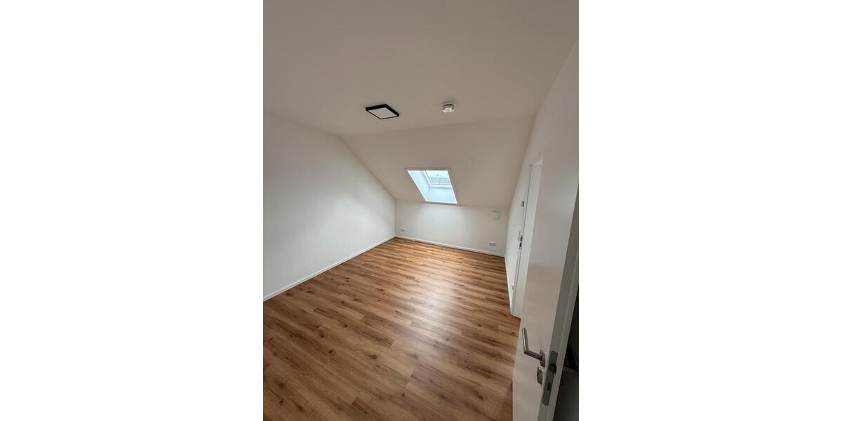 Dachgeschoßwohnung Bodenwöhr - 2 Zimmer, 72 m&sup2;, 648&euro; | Angebot:26614902