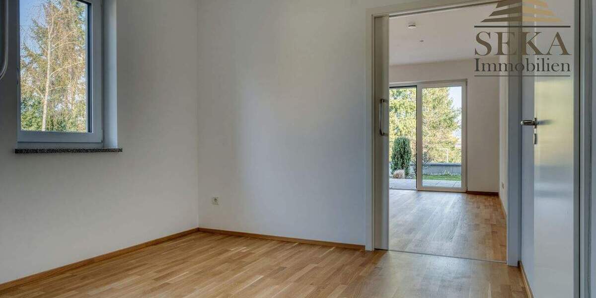 Etagenwohnung Deggendorf - 2 Zimmer, 101 m&sup2;, 1.095&euro; | Angebot:25772724