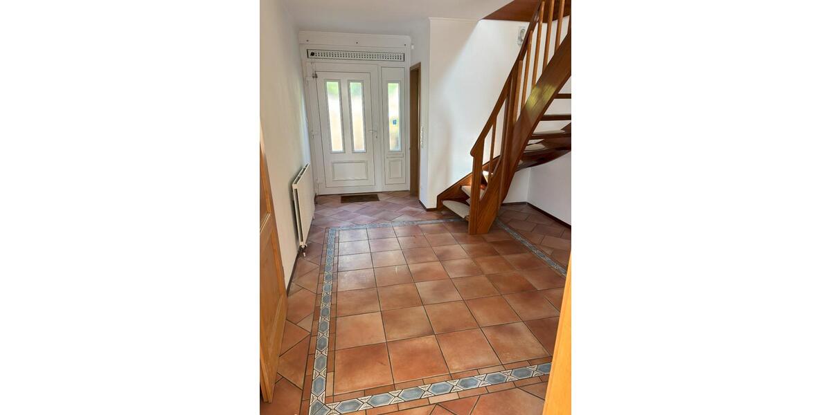 Einfamilienhaus Lilienthal - 5.5 Zimmer, 185 m&sup2;, 1.800&euro; | Angebot:25839070