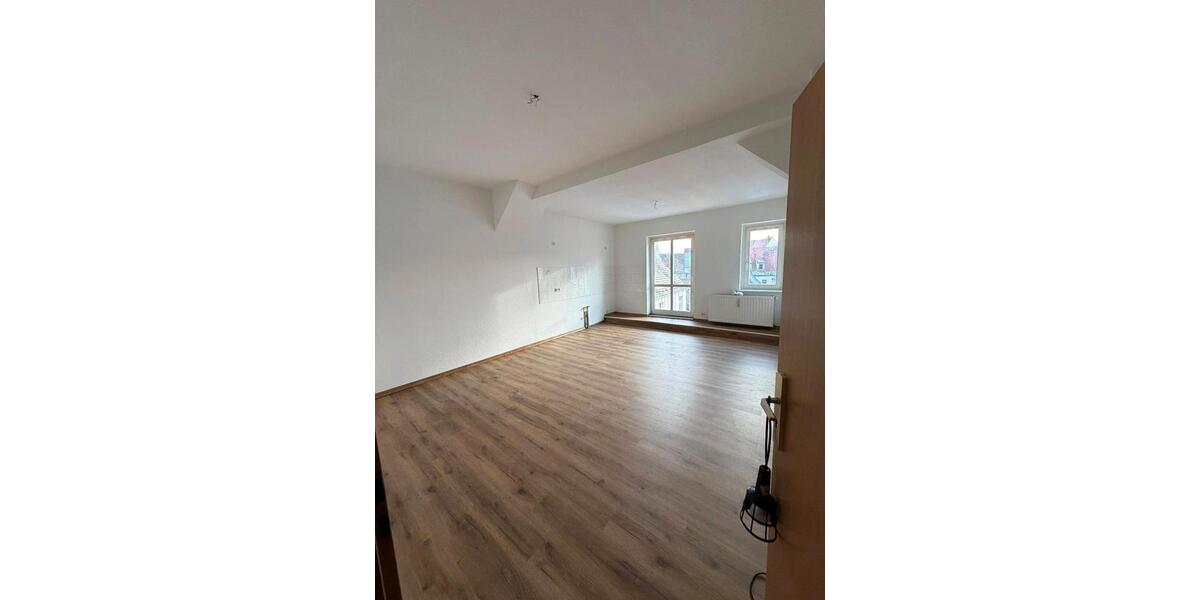 Dachgeschoßwohnung Torgau - 4 Zimmer, 101 m&sup2;, 910&euro; | Angebot:26199130