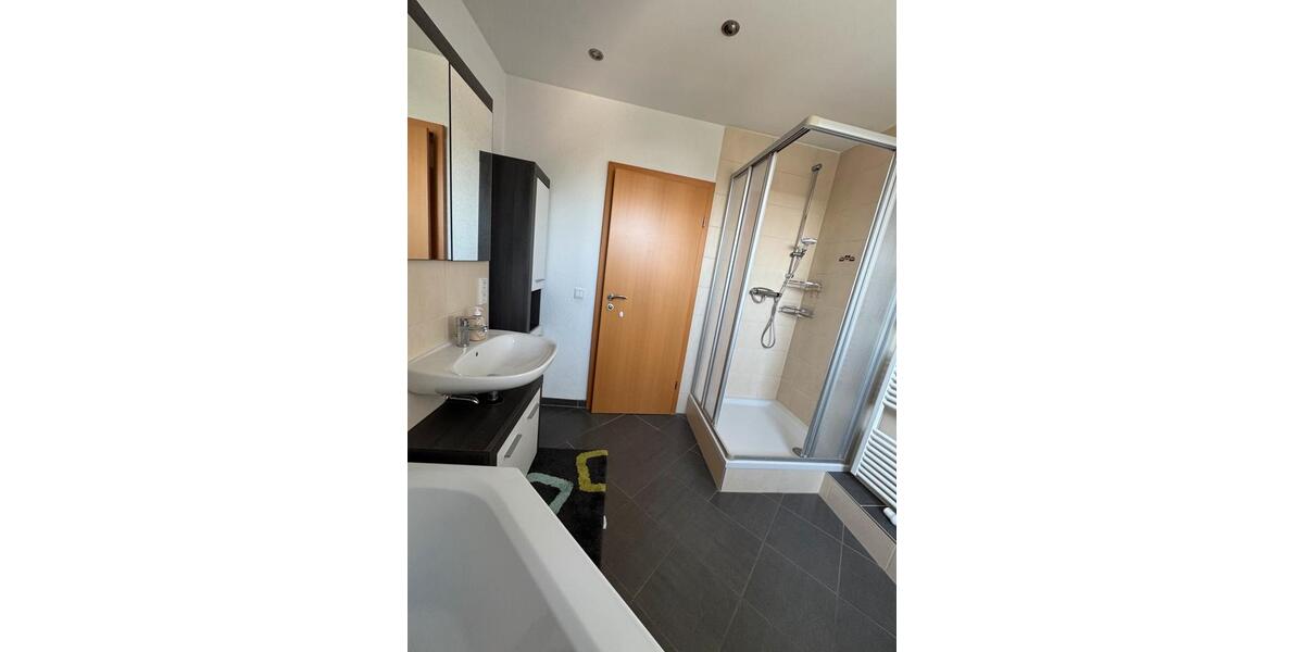 Etagenwohnung Haldensleben - 5 Zimmer, 105 m&sup2;, 720&euro; | Angebot:24862911