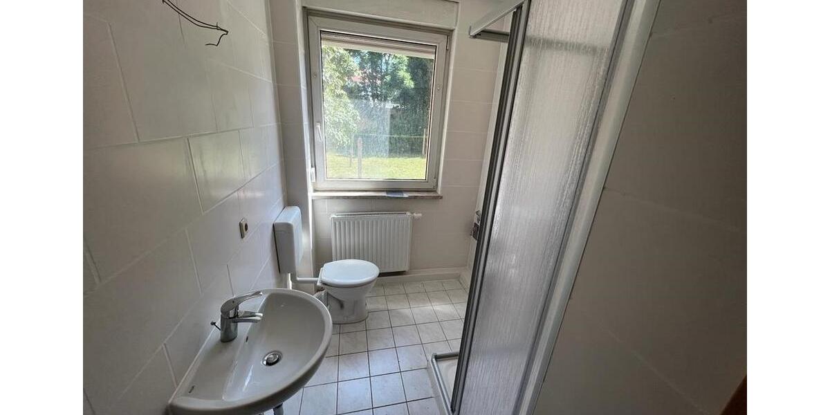 Erdgeschoßwohnung Zörbig - 3 Zimmer, 64 m&sup2;, 430&euro; | Angebot:26096236