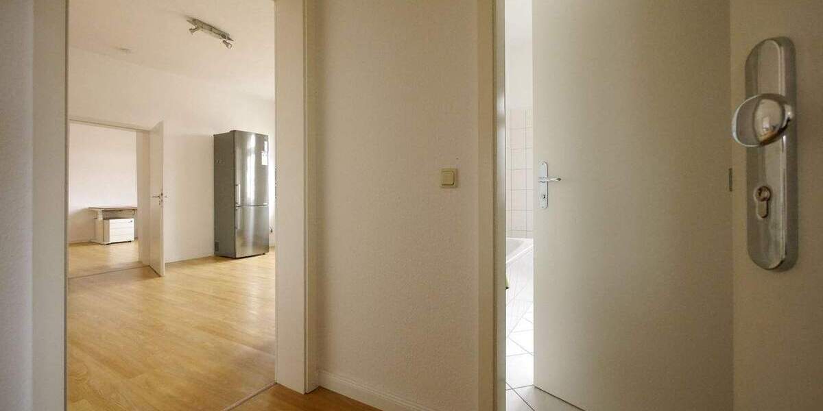 Etagenwohnung Weimar Altstadt - 2 Zimmer, 63 m&sup2;, 555&euro; | Angebot:26091986