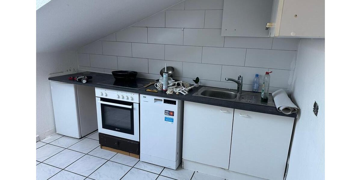 Dachgeschoßwohnung Sinsheim - 4 Zimmer, 1.100&euro; | Angebot:22586309