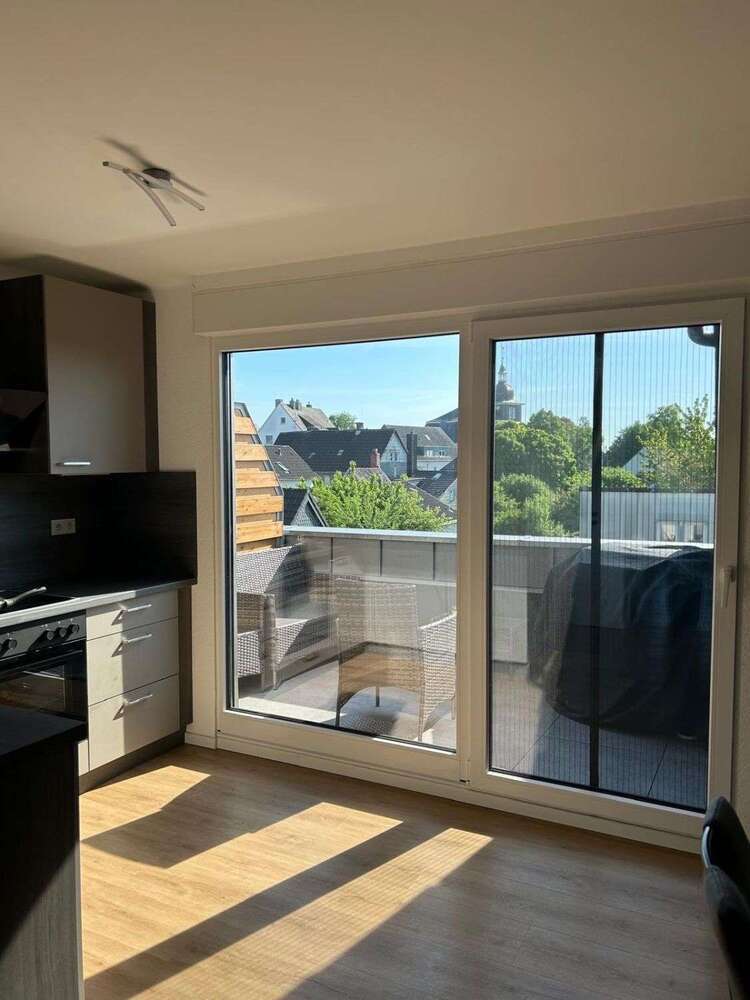 Wohnung zum Mieten in Leverkusen 1.050 € 65 m²