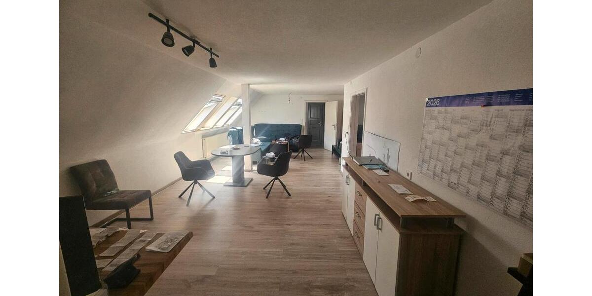 Dachgeschoßwohnung Gundelfingen an der Donau - 3 Zimmer, 90 m&sup2;, 950&euro; | Angebot:26698867