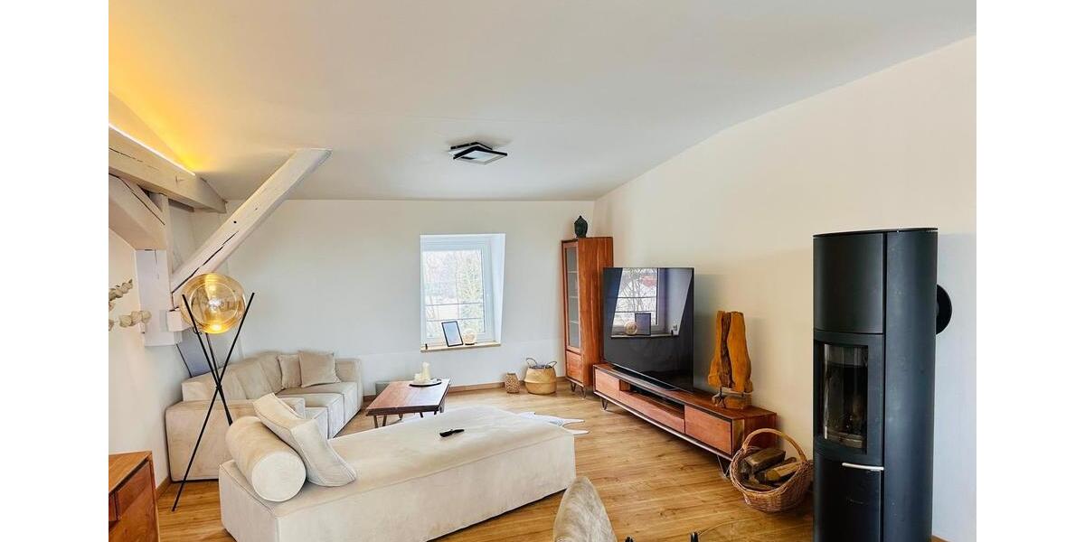 Dachgeschoßwohnung Döbeln - 5 Zimmer, 150 m&sup2;, 1.050&euro; | Angebot:25442765