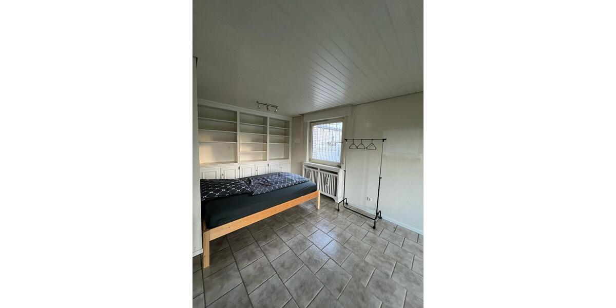 Wohnen auf Zeit Erkrath - 14 Zimmer, 200 m&sup2;, 600&euro; | Angebot:25550416