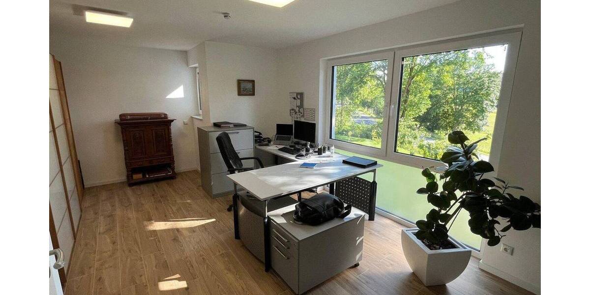 Reihenendhaus Höchst - 4 Zimmer, 140 m&sup2;, 1.600&euro; | Angebot:26825739