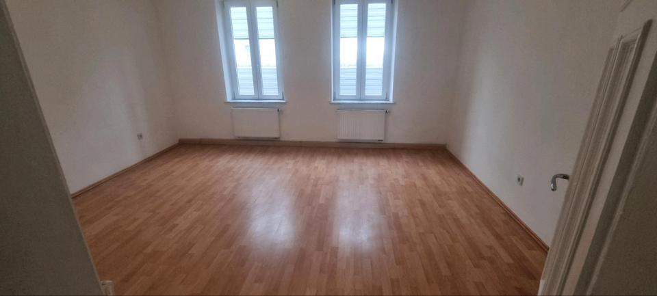 Erdgeschoßwohnung Erlangen Bruck - 3 Zimmer, 70 m&sup2;, 1.100&euro; | Angebot:25158114