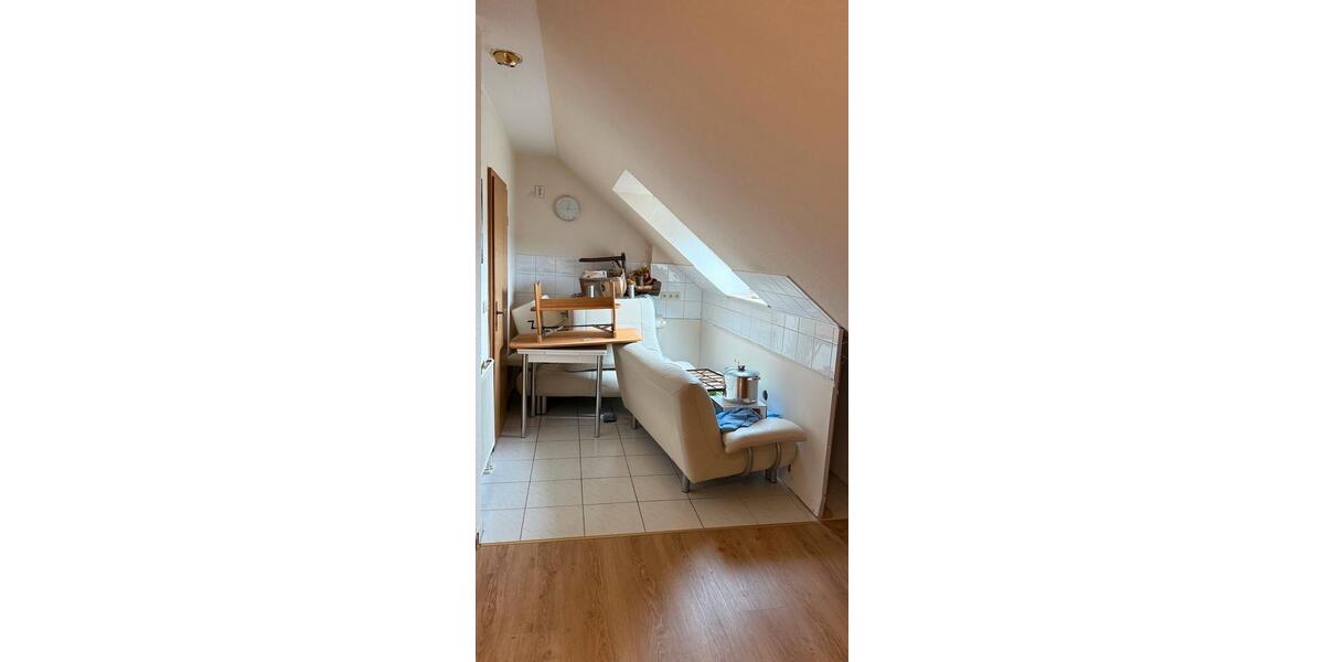 Dachgeschoßwohnung Alzey - 3 Zimmer, 75 m&sup2;, 900&euro; | Angebot:24865594