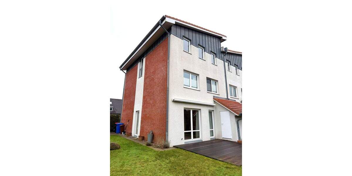 Reihenendhaus Bad Bramstedt - 4 Zimmer, 153 m&sup2;, 1.600&euro; | Angebot:25153837