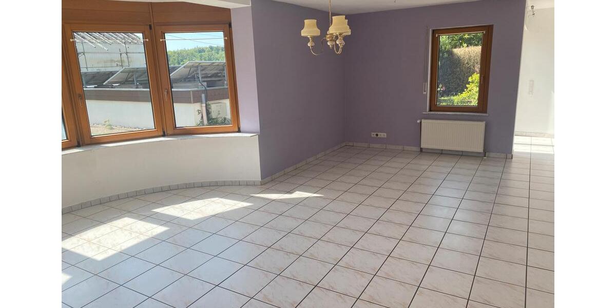 Erdgeschoßwohnung Schiffweiler - 2 Zimmer, 95 m&sup2;, 760&euro; | Angebot:26531600