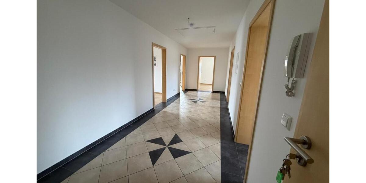 Etagenwohnung Kirchberg (Hunsrück) - 3 Zimmer, 100 m&sup2;, 800&euro; | Angebot:26588654