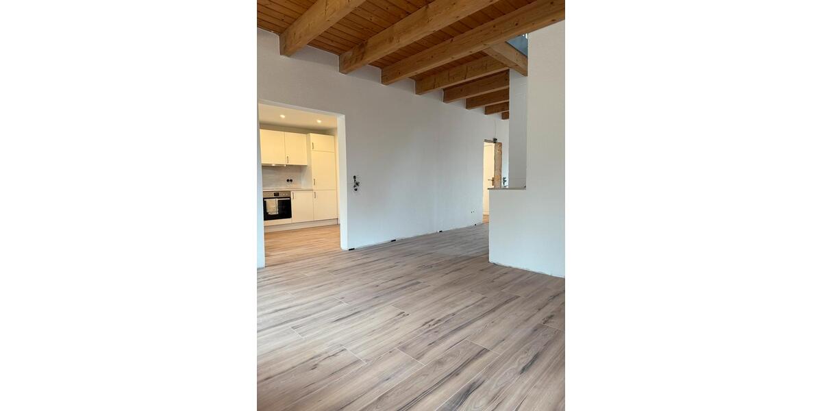 Etagenwohnung Barßel - 4 Zimmer, 130 m&sup2;, 1.100&euro; | Angebot:26690129