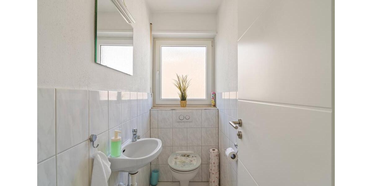 Befristet bis zu einem Jahr vollmöblierte 5 Zi. Woh.in Griesheim 5 zimmer