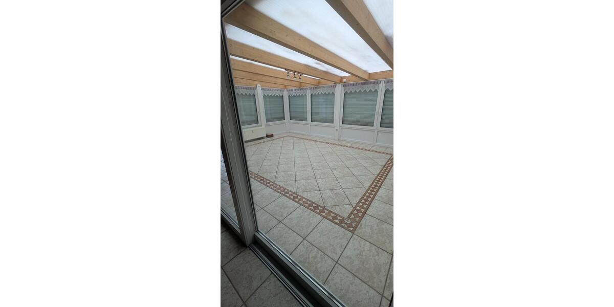 Erdgeschoßwohnung Kropp - 5 Zimmer, 200 m&sup2;, 1.950&euro; | Angebot:26050213