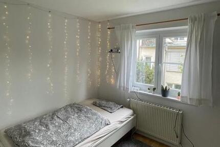 2 freie Zimmer in netter Studenten Wg 2 zimmer