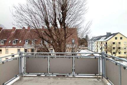 Gemütliche Dachgeschoss Wohnung 2 zimmer