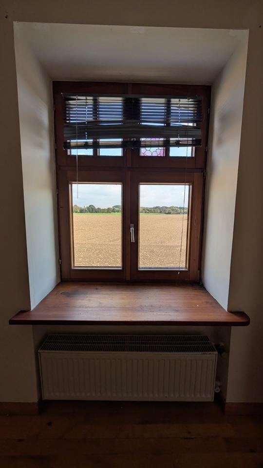 besondere Wohnung mitten im Grünen (gegenüber vom Rayener Berg) zimmer