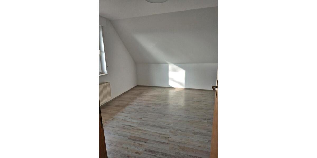 Einfamilienhaus Garrel - 7 Zimmer, 160 m&sup2;, 1.200&euro; | Angebot:25835450