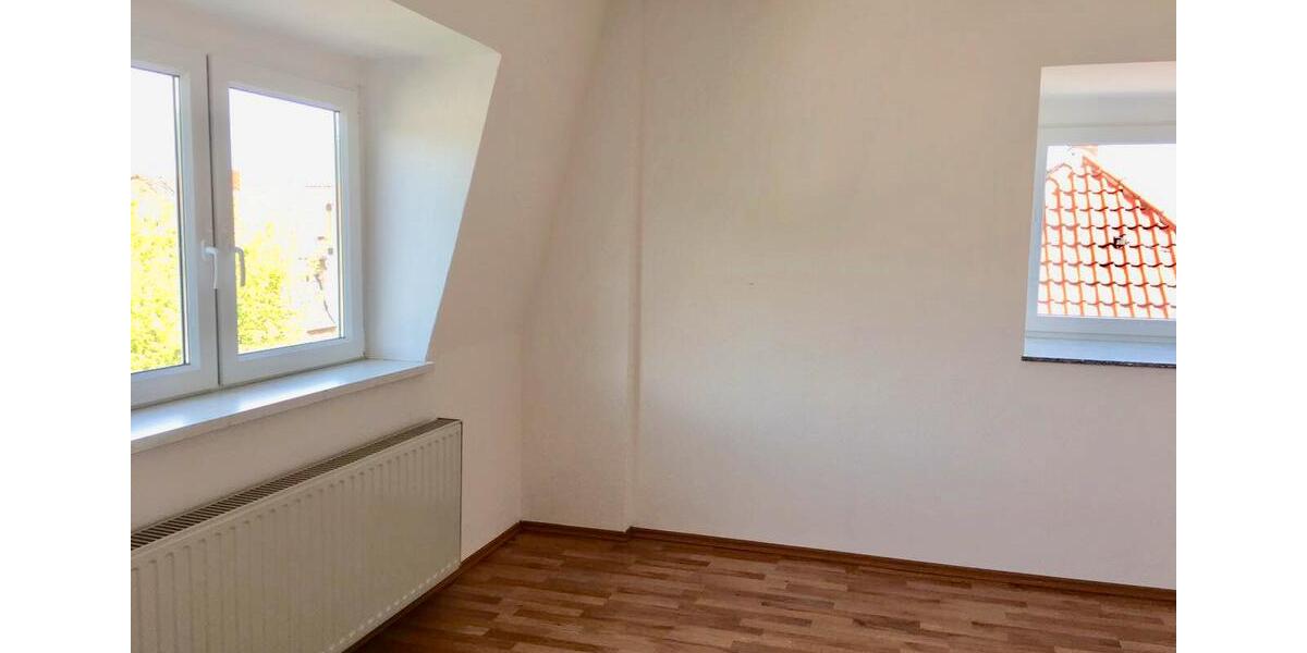 Dachgeschoßwohnung Thale - 3 Zimmer, 66 m&sup2;, 400&euro; | Angebot:24769930