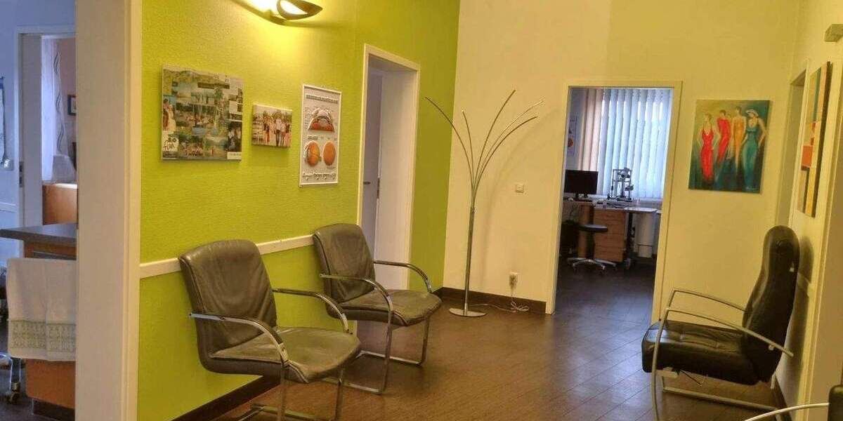 Gewerbeobjekt Amberg - 6 Zimmer, 1.700&euro; | Angebot:24905896