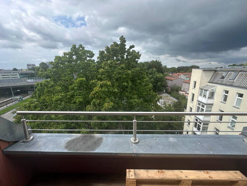 Charmante, möblierte Dachgeschoßwohnung mit Dachterrasse in Potsdam-Babelsberg
