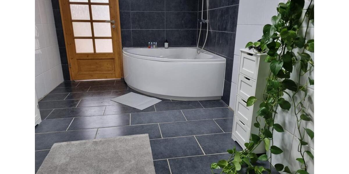 Wohnen auf Zeit Ainring - 1 Zimmer, 15 m&sup2;, 575&euro; | Angebot:24765887