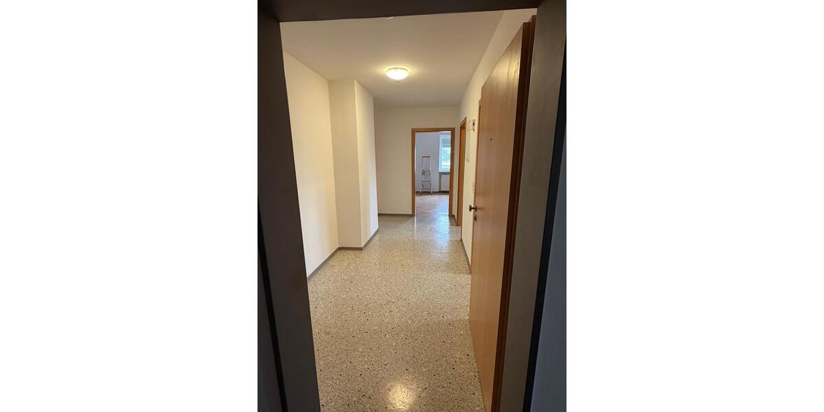 Dachgeschoßwohnung Nittenau - 2 Zimmer, 70 m&sup2;, 700&euro; | Angebot:25309041