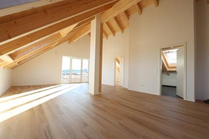 Wohnung Zwiesel - 3 Zimmer, 85 m&sup2;, 990&euro; | Angebot:24351768