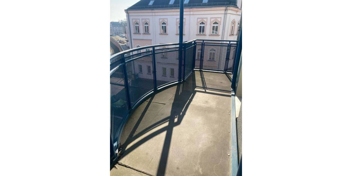 Etagenwohnung Döbeln - 2 Zimmer, 71 m&sup2;, 319&euro; | Angebot:26841874