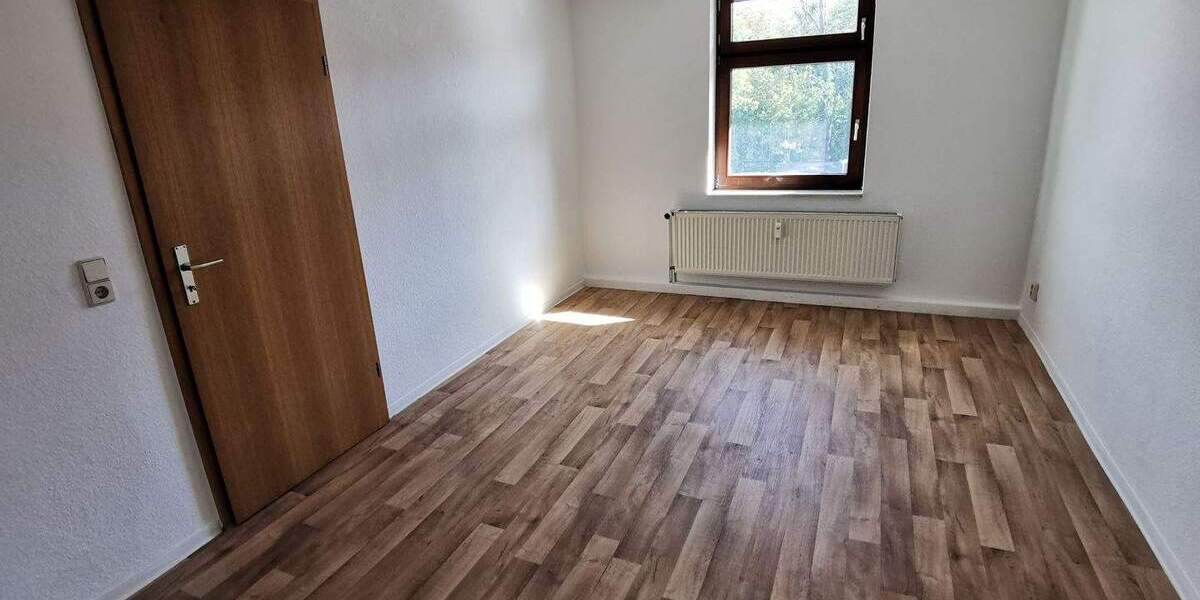 Etagenwohnung Schönebeck (Elbe) Schönebeck - 3 Zimmer, 90 m&sup2;, 450&euro; | Angebot:25732627
