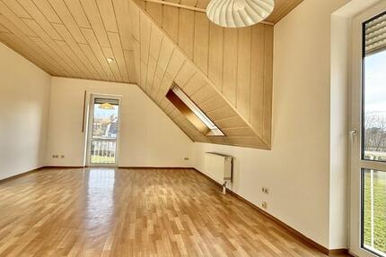 Wohnung Thalmassing - 3 Zimmer, 83 m&sup2;, 670&euro; | Angebot:25924805