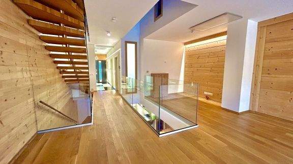 Luxus-Reihenmittelhaus mit Sauna, Designer-Küche und 256 m² Wohnfläche - Erstklassiges Wohnen 6 zimmer