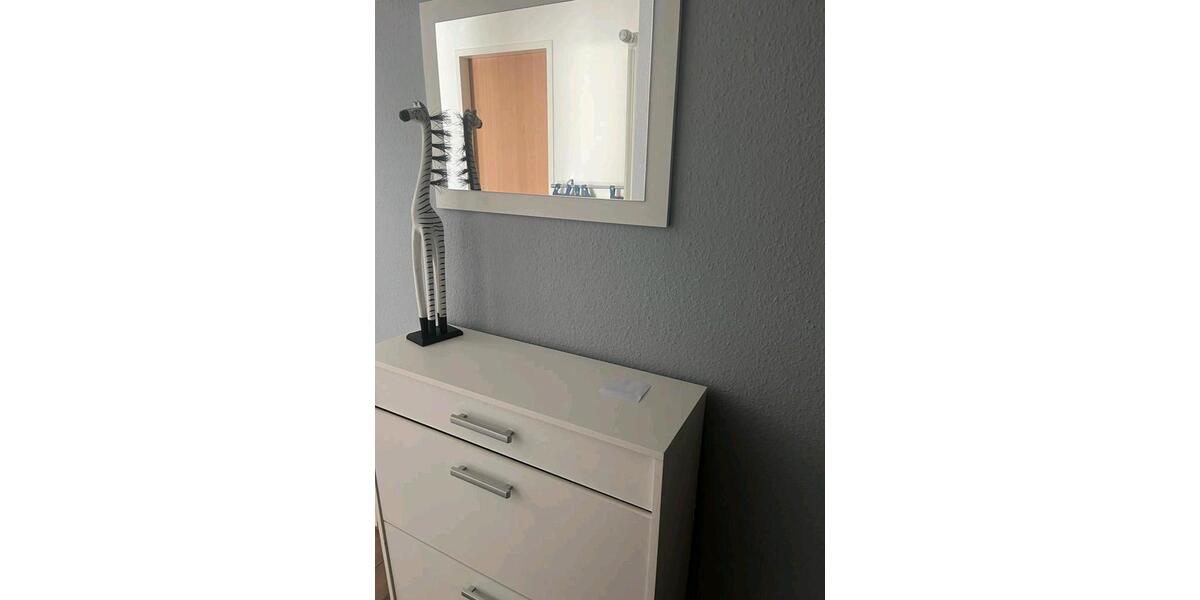 Etagenwohnung Mechernich - 2 Zimmer, 90 m&sup2;, 1.370&euro; | Angebot:24842520