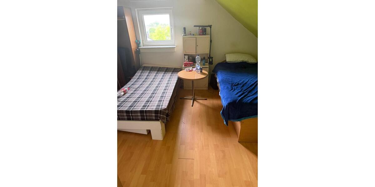 Etagenwohnung Siegburg - 4 Zimmer, 80 m&sup2;, 30&euro; | Angebot:26573031