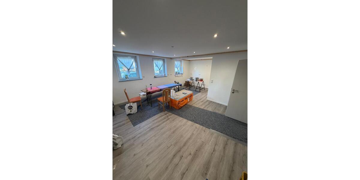 Einfamilienhaus Strullendorf - 6 Zimmer, 174 m&sup2;, 2.100&euro; | Angebot:26343556