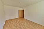 *Ab sofort! - 2-Zimmer-Erdgeschosswohnung mit Duschbad & 2 NKM sparen* zimmer