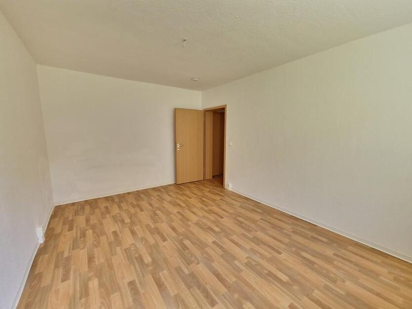 *Ab sofort! - 2-Zimmer-Erdgeschosswohnung mit Duschbad & 2 NKM sparen* zimmer