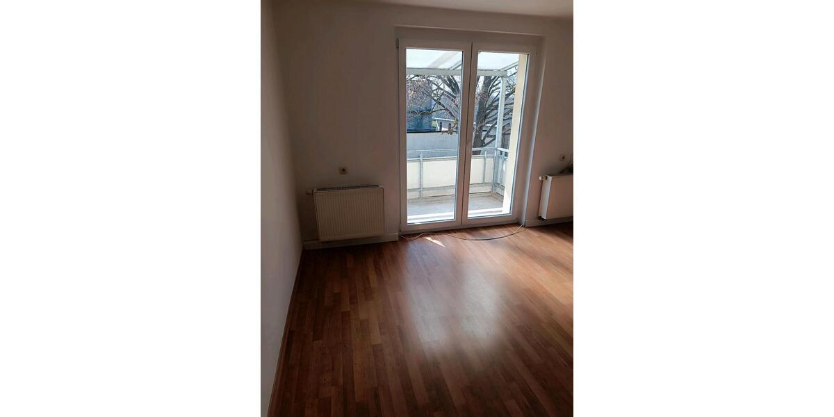 Etagenwohnung Teutschenthal - 3 Zimmer, 60 m&sup2;, 528&euro; | Angebot:25882969