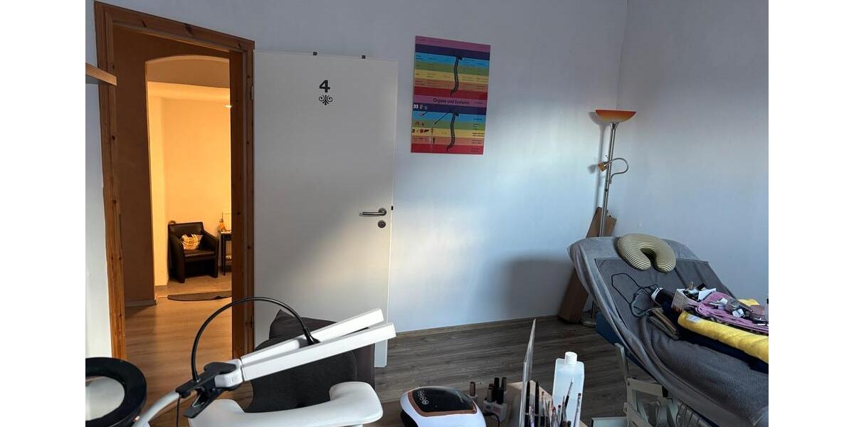 Raum im Kosmetikstudio zimmer