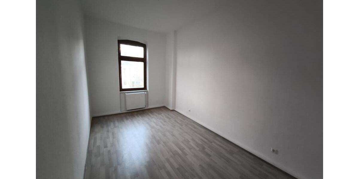 Etagenwohnung Zwickau - 4 Zimmer, 95 m&sup2;, 650&euro; | Angebot:26705464