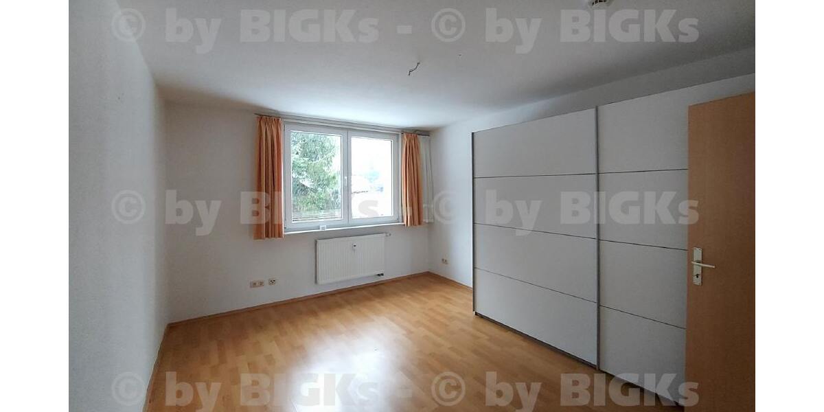 BIGKs: Suhl-Leninring: 3 Raum Wohnung Suhl,sep.Küche,Wannenbad, Balkon (-;) - Etagenwohnung Suhl Suhl Leninring | Angebot:27363188