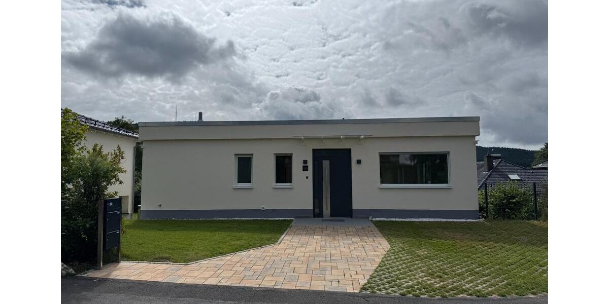 Erdgeschoßwohnung Schmitten im Taunus - 5 Zimmer, 175 m&sup2;, 2.275&euro; | Angebot:24769615