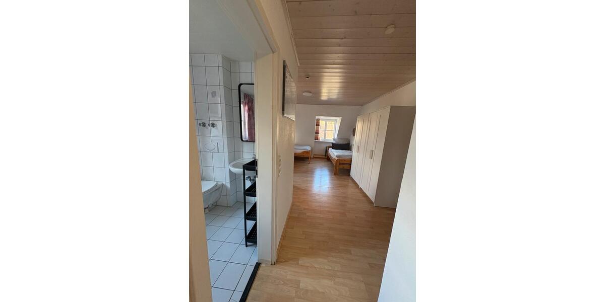 Wohnen auf Zeit Sindelfingen Darmsheim - 20 Zimmer, 400 m&sup2;, 25&euro; | Angebot:19911746